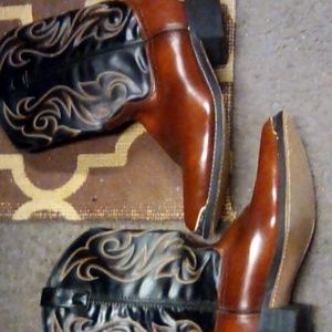 Laredo's men cowboy boots